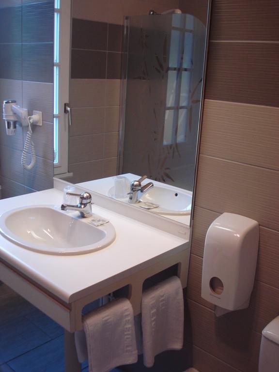 Hotel La Belle Etoile Thouare-sur-Loire ห้อง รูปภาพ