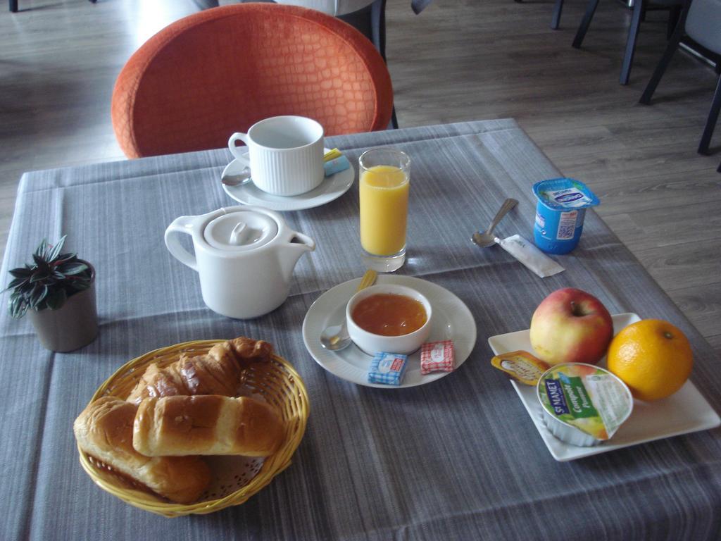 Hotel La Belle Etoile Thouare-sur-Loire ภายนอก รูปภาพ