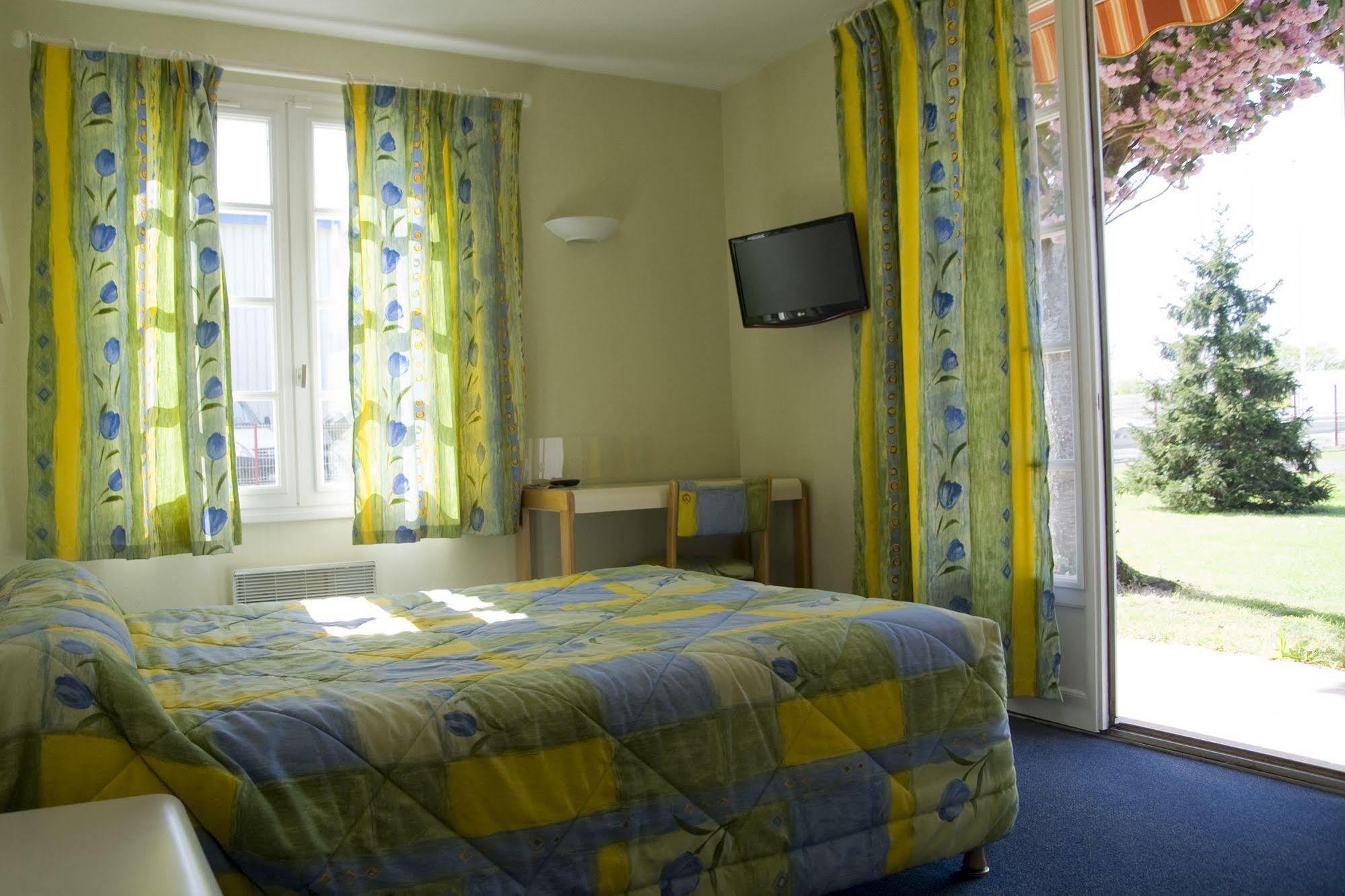 Hotel La Belle Etoile Thouare-sur-Loire ภายนอก รูปภาพ