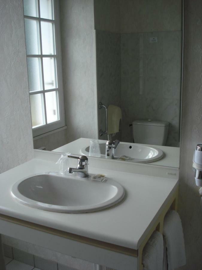 Hotel La Belle Etoile Thouare-sur-Loire ภายนอก รูปภาพ